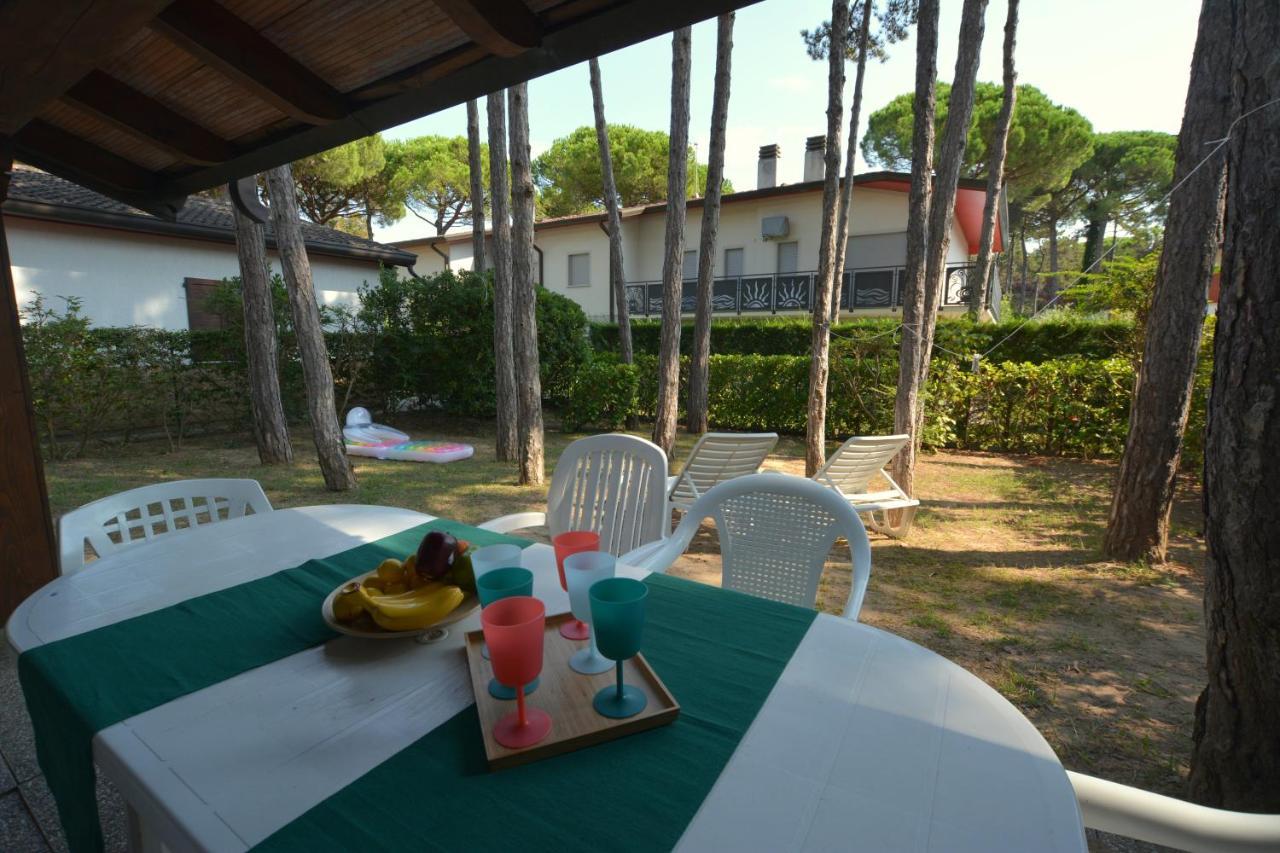 Villa In Lignano Riviera Comfortable Линьяно-Саббьядоро Экстерьер фото